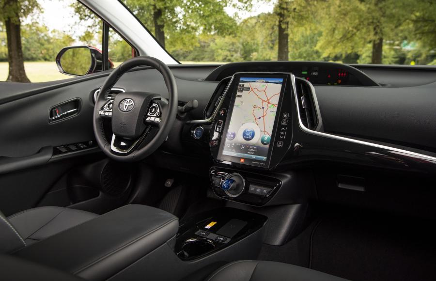  Toyota Prius Prime 2016 года  (NA) (фото 51 из 55)
